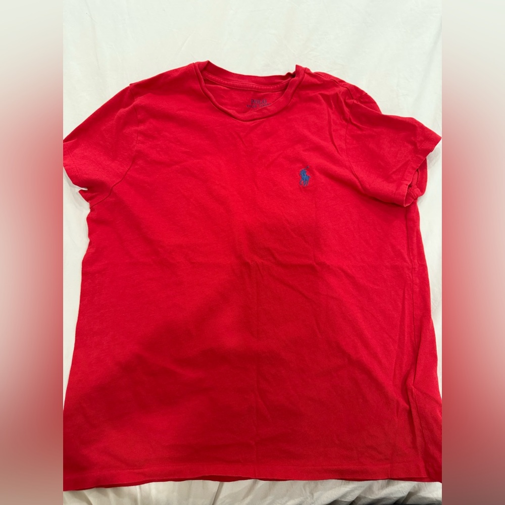 Tee